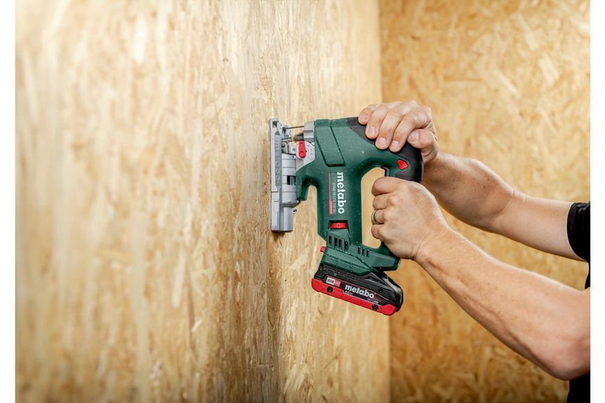 Аккумуляторный лобзик Metabo STAB 18 LTX 150 BL каркас 601503850 фото