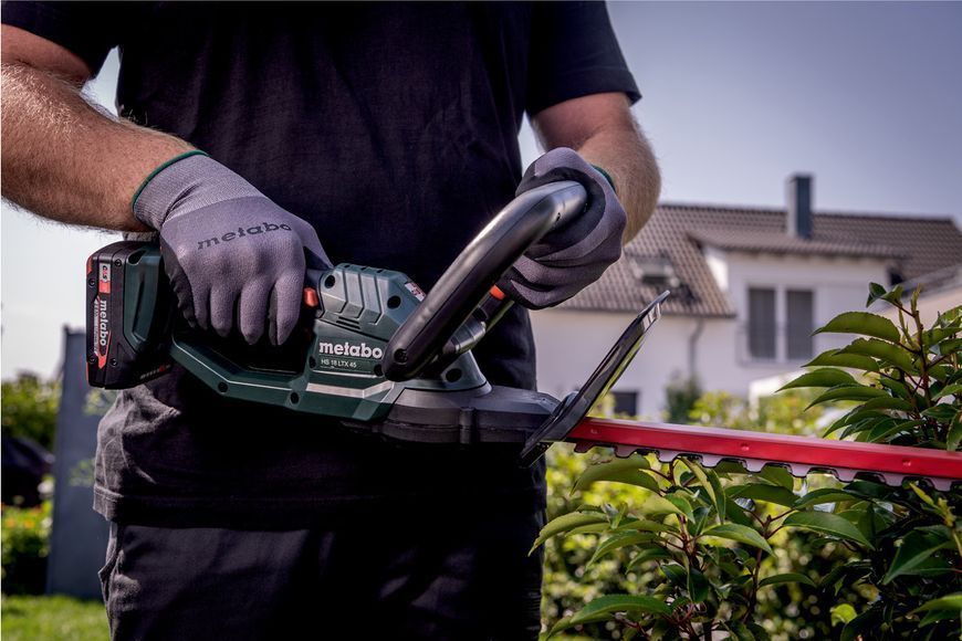 Аккумуляторный кусторез Metabo HS 18 LTX 55 2х2.0 Ач 601718500 фото