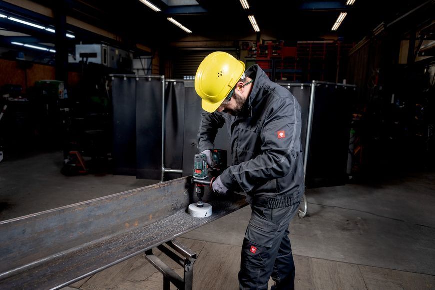 Аккумуляторная ударная дрель-шуруповерт Metabo SB 18 LTX-3 BL Q I METAL каркас в кейсе 603182840 фото
