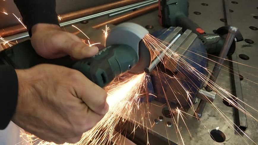 Аккумуляторная болгарка Metabo PowerMaxx CC 12 BL 2х4.0 Ач 600348800 фото