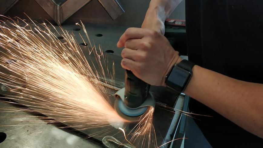 Аккумуляторная болгарка Metabo PowerMaxx CC 12 BL 2х4.0 Ач 600348800 фото