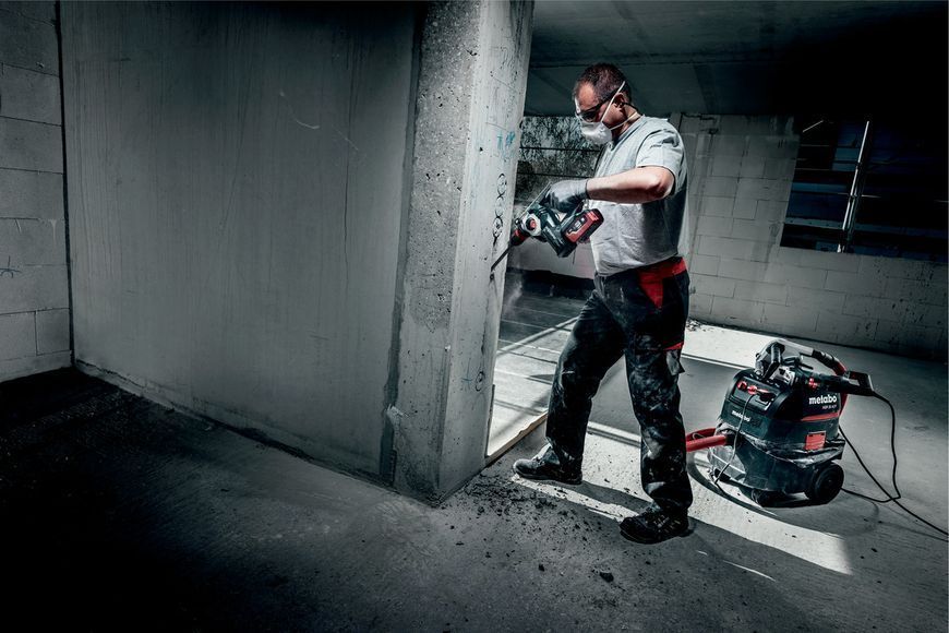 Аккумуляторный перфоратор Metabo KHA 18 LTX BL 24 QuickI 1х5.5+1*4.0 Ач 600211540 фото