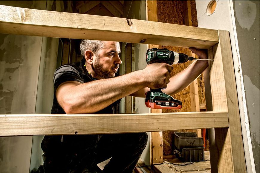 Аккумуляторный шуруповерт Metabo SB 18 LT BL 3*4.0 Ач LiHD 602316940 фото