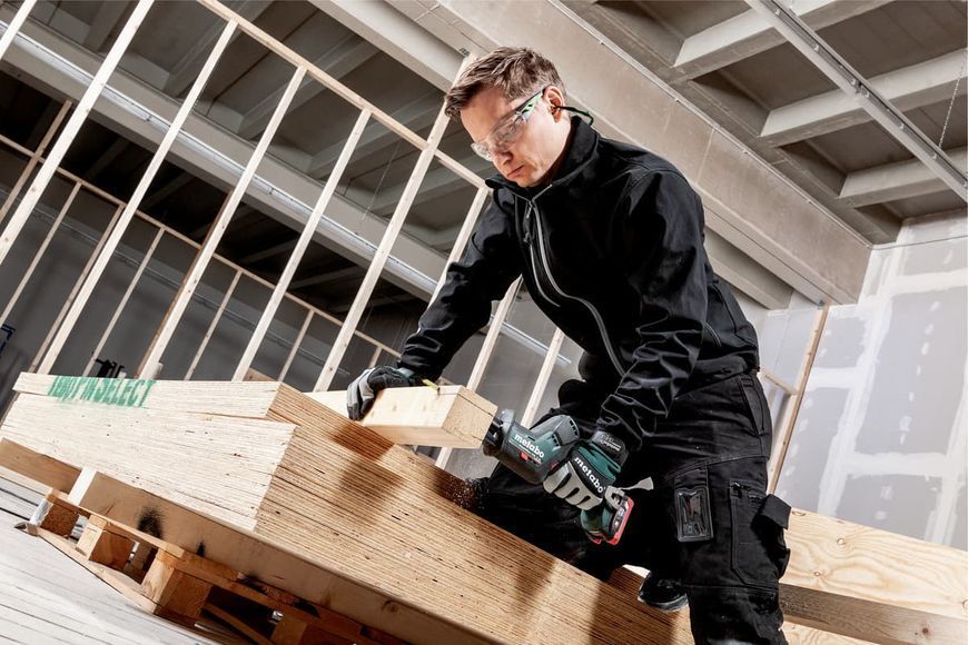 Аккумуляторная сабельная пила Metabo PowerMaxx SSE 12 BL 2х2.0 Ач 602322500 фото