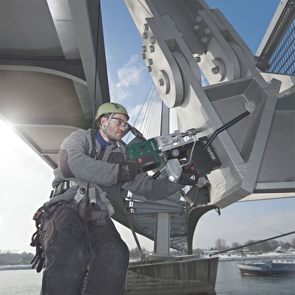 Аккумуляторный сверлильный станок на магнитной основе Metabo MAG 28 LTX 32 600334500 фото