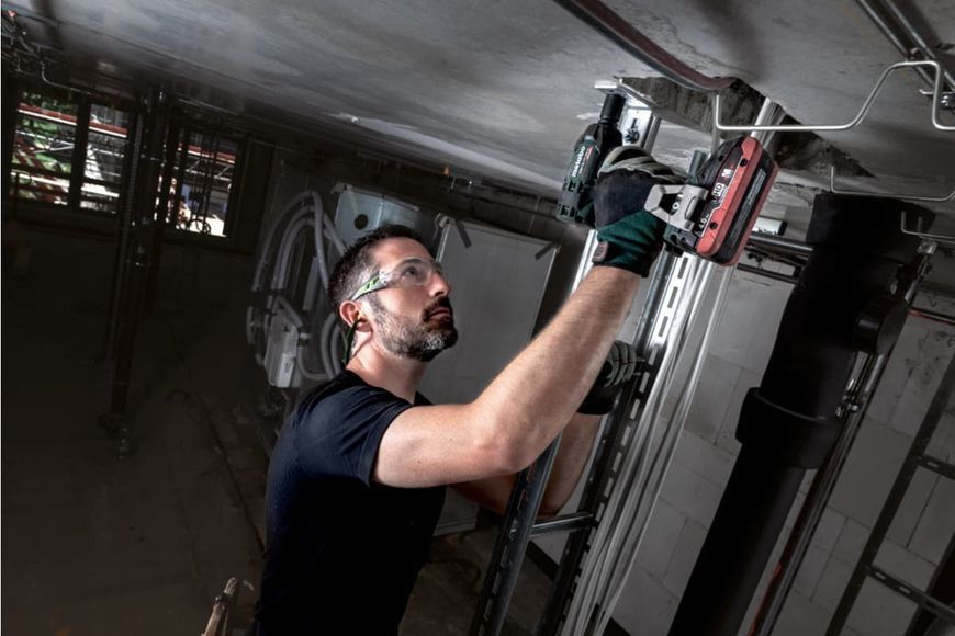 Аккумуляторный ударный гайковерт Metabo SSW 18 LTX 300 BL 2х5.2 Ач 602395650 фото