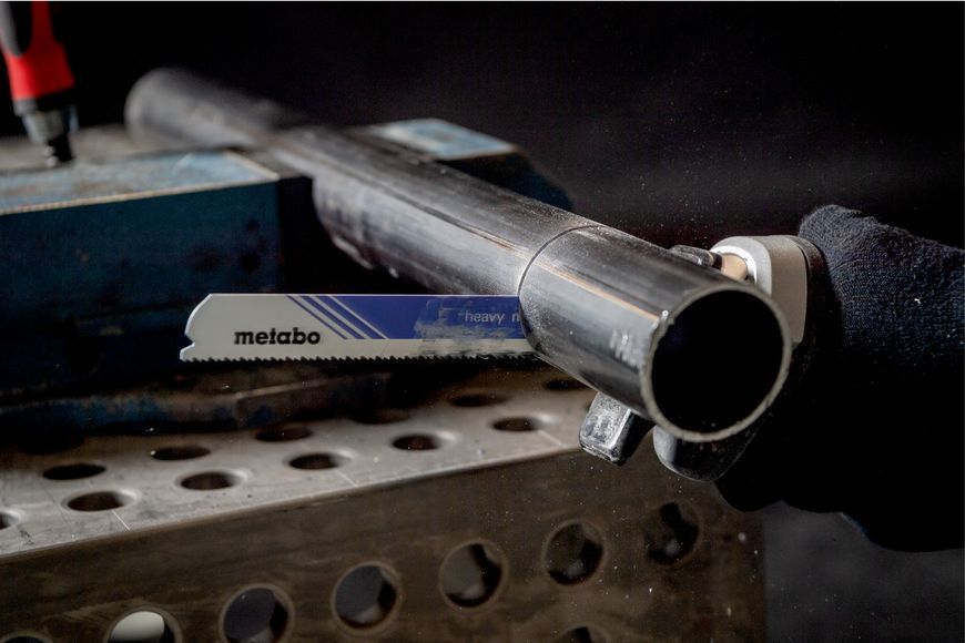 Акумуляторна шабельна пила Metabo SSEP 18 LTX BL MVT каркас в кейсі 602258840 фото