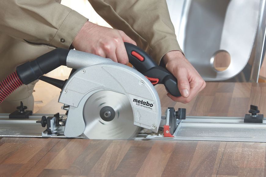 Дисковая пила Metabo KSE 55 Vario Plus в кейсе + направляющая 690477000 фото