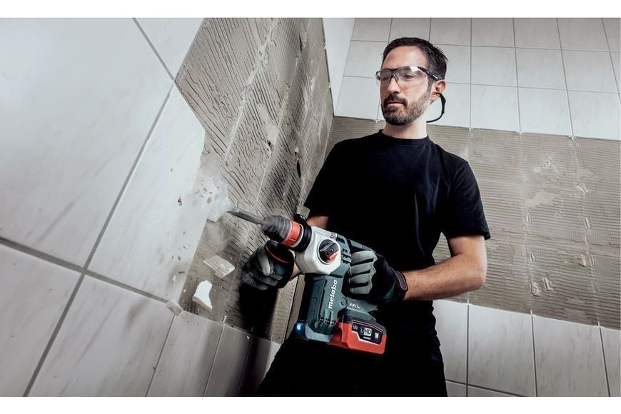 Акумуляторний перфоратор Metabo KHA 18 LTX BL 24 Quick Set ISA 1х5.5+1*4.0 Аг 600211910 фото