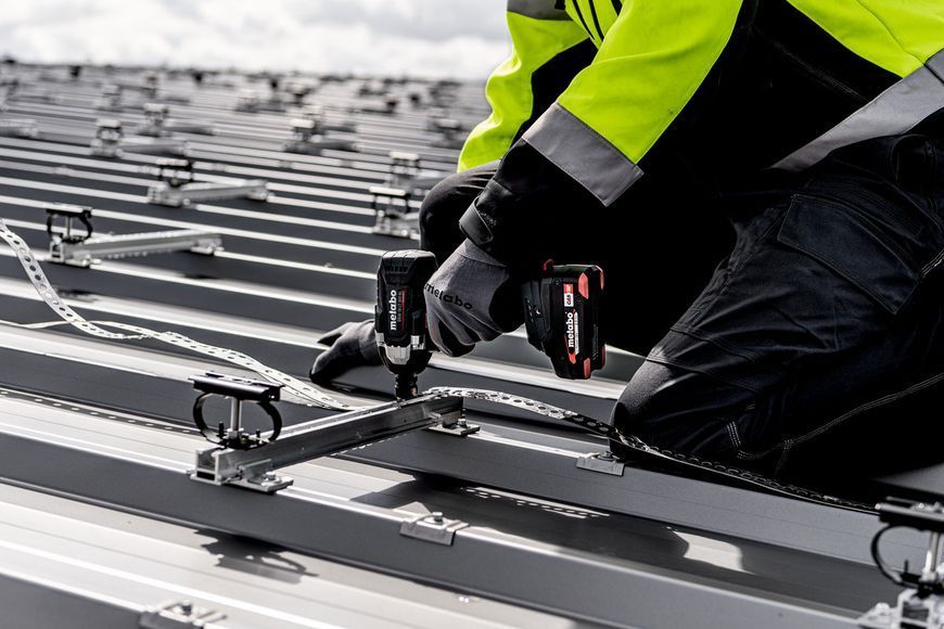 Аккумуляторный ударный гайковерт Metabo SSW 18 LT 300 BL каркас в кейсе 602398840 фото