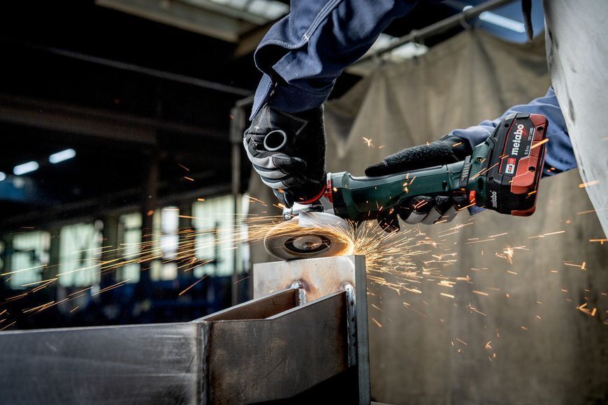 Аккумуляторная болгарка Metabo WPBA 18 LTX BL 15-125 Quick DS каркас в кейсе 601734840 фото