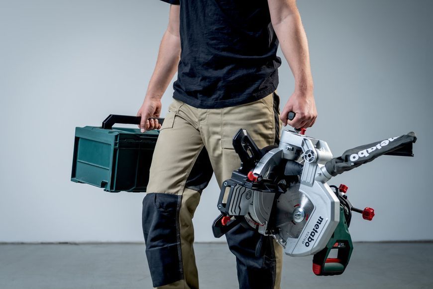 Торцювальна пила Metabo KS 216 M 610216000 фото