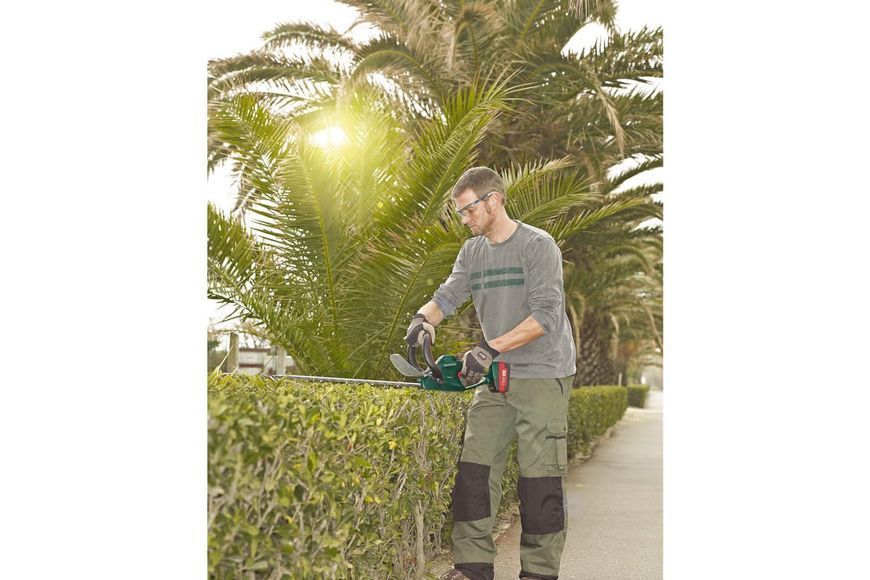 Аккумуляторный кусторез Metabo AHS 36-65 602203000 фото