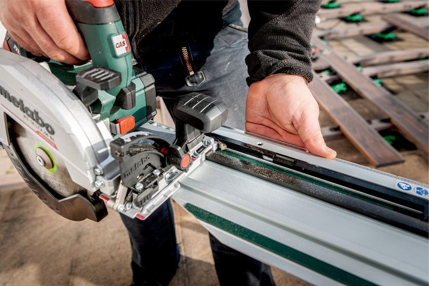 Аккумуляторная ручная дисковая пила Metabo KS 18 LTX 66 BL каркас в кейсе 611866840 фото
