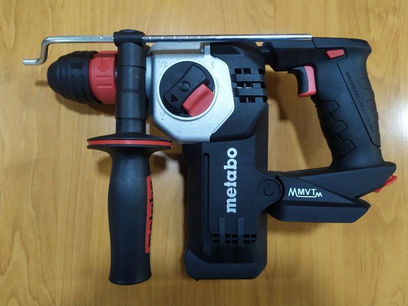 Аккумуляторный перфоратор Metabo KHA 18 LTX BL 24 Quick SE каркас 600149850 фото