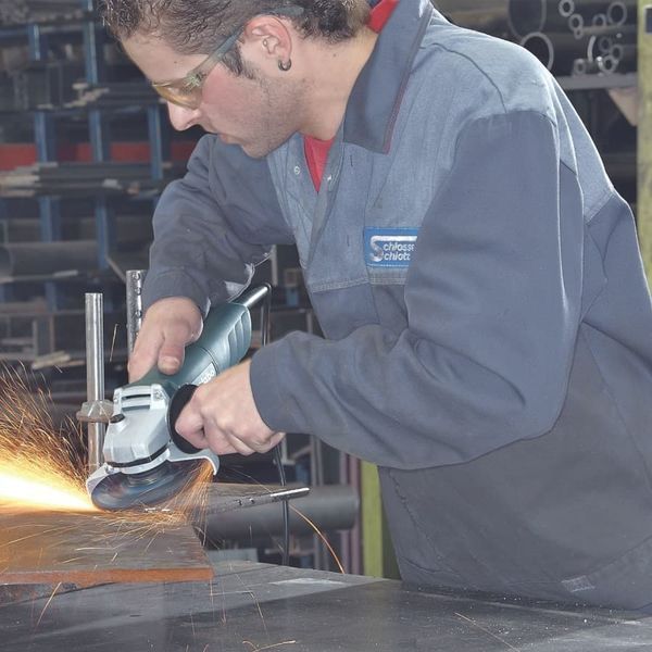 Болгарка Metabo W 850-115 защита от повторного пуска 601232000 фото