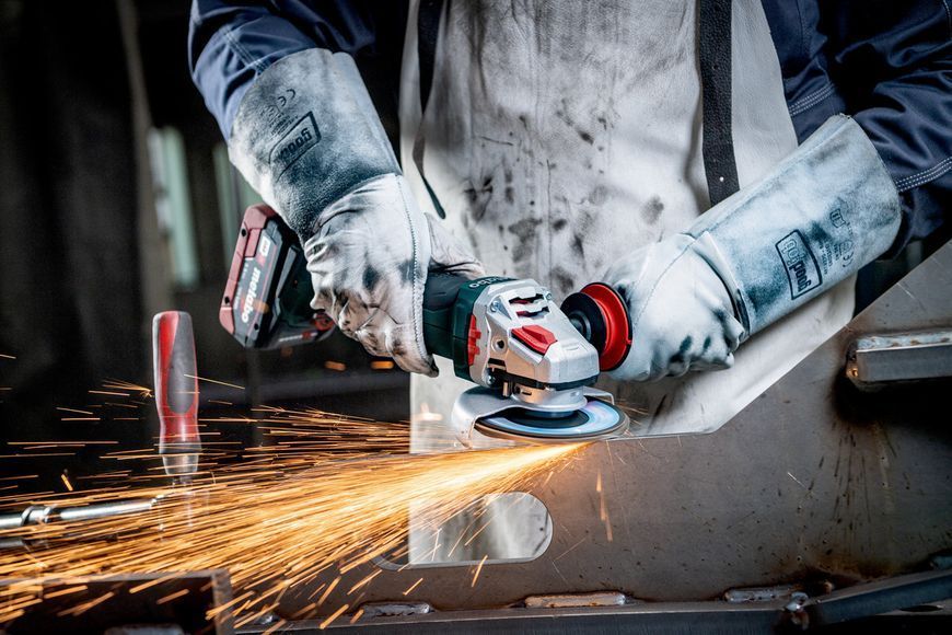 Акумуляторна болгарка Metabo WB 18 LTX BL 15-125 Quick 2х5.5 Аг 601730660 фото