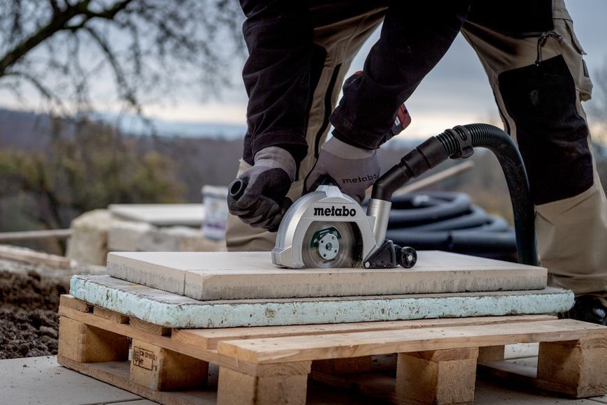 Акумуляторна болгарка Metabo WB 18 LTX BL 15-125 Quick 2х5.5 Аг 601730660 фото