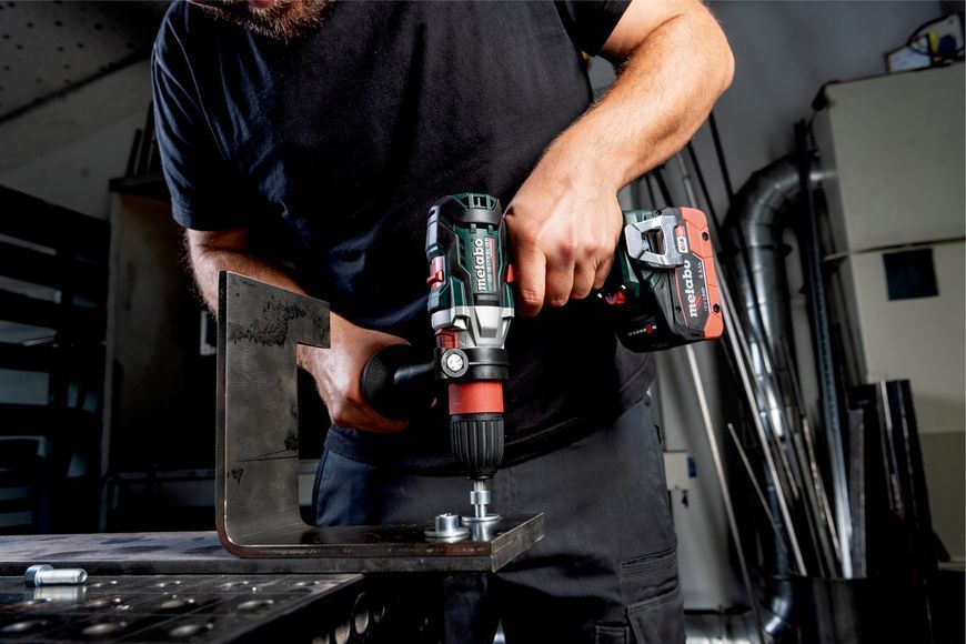 Аккумуляторный шуруповерт-резьбонарезчик Metabo GB 18 LTX BL Q I каркас в кейсе 602362840 фото