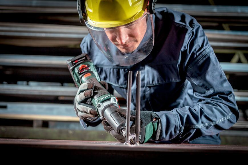 Аккумуляторная прямошлифовальная машина Metabo GVB 18 LTX BL 11-28 каркас в кейсе 600826840 фото