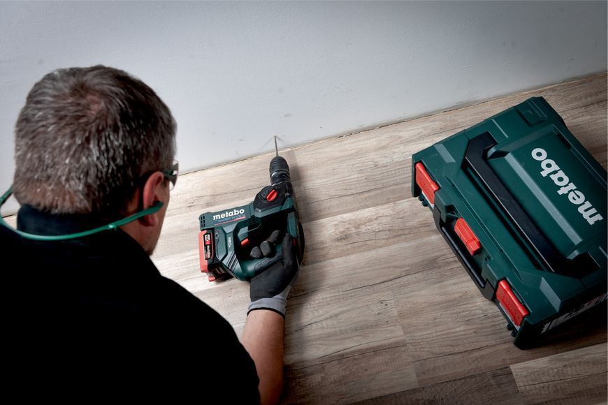 Аккумуляторный перфоратор Metabo PowerMaxx BH 12 BL 16 2х4.0 Ач 600207800 фото