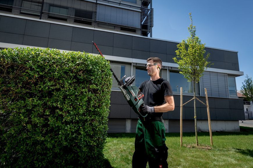 Аккумуляторный кусторез Metabo HS 18 LTX BL 55 каркас 601722850 фото